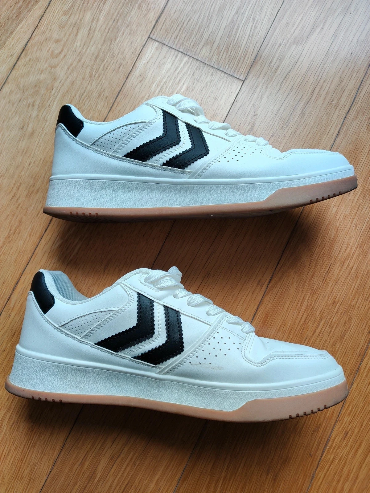 Chaussures de sport Hummel original Lefties handball blanches